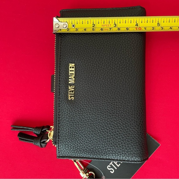 Steve Madden Double Wristlet in Black. - Picture 5 of 6